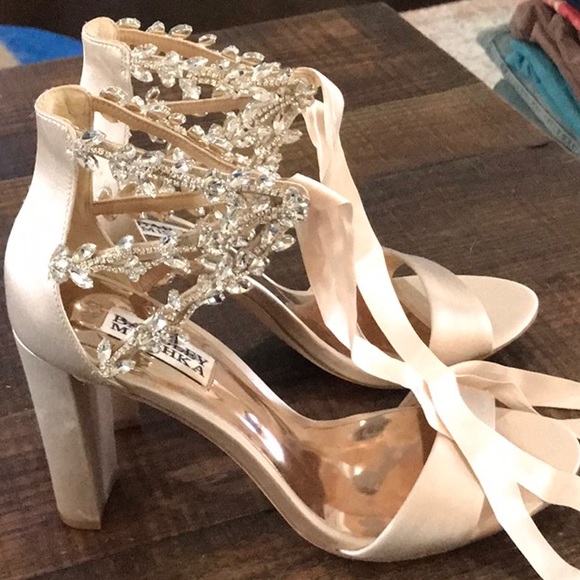 NEW BHLDN x Badgley Mischa Ever After Bridal Heels Crystal Satin - Picture 2 of 8